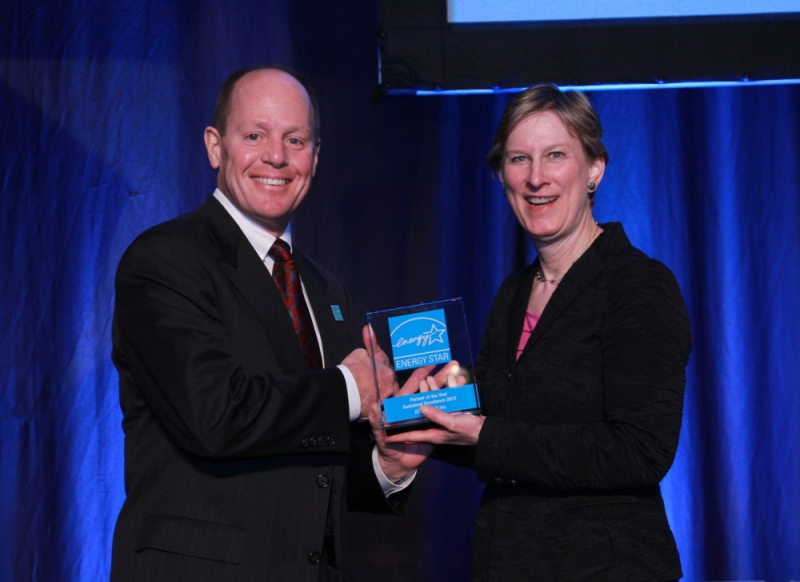 steve_heinz_accepting_estarpoy2_800